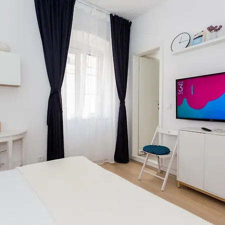 Liberty Town Center 1 *